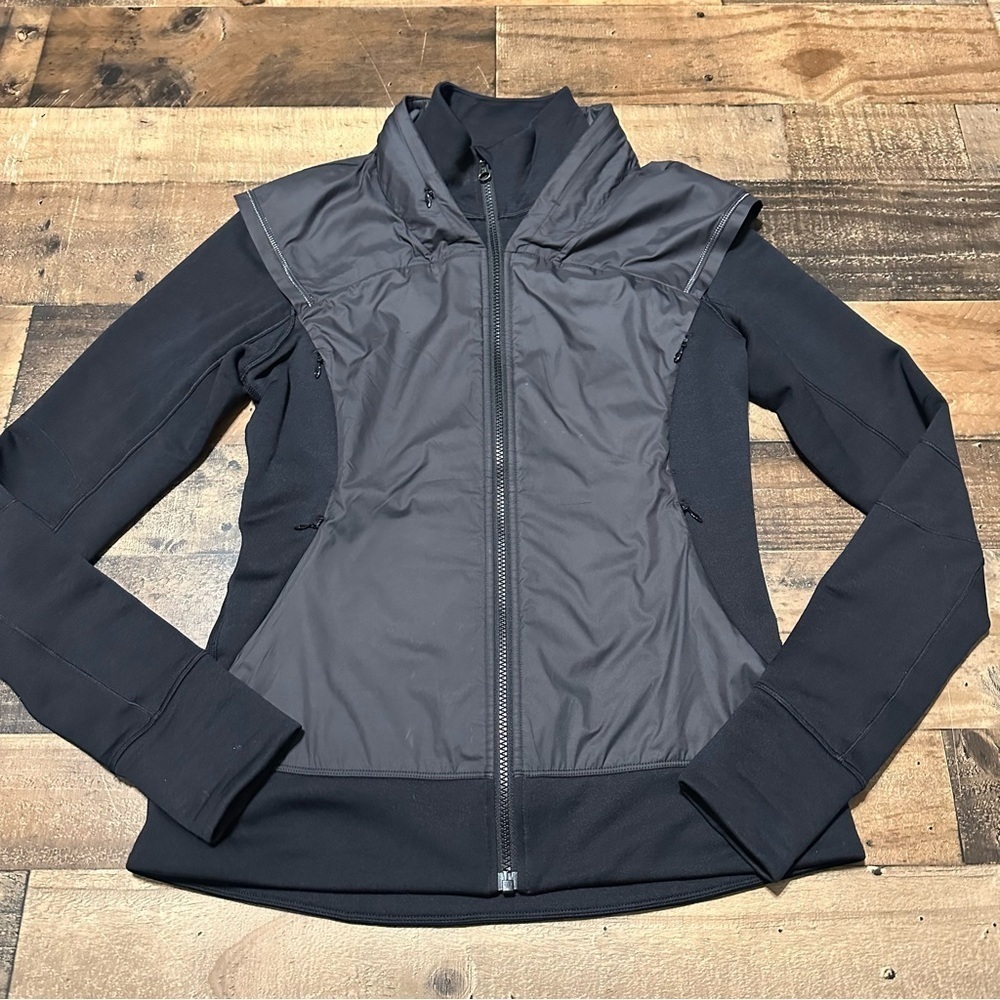Lululemon Snug Sprinter Jacket - Picture 2 of 4